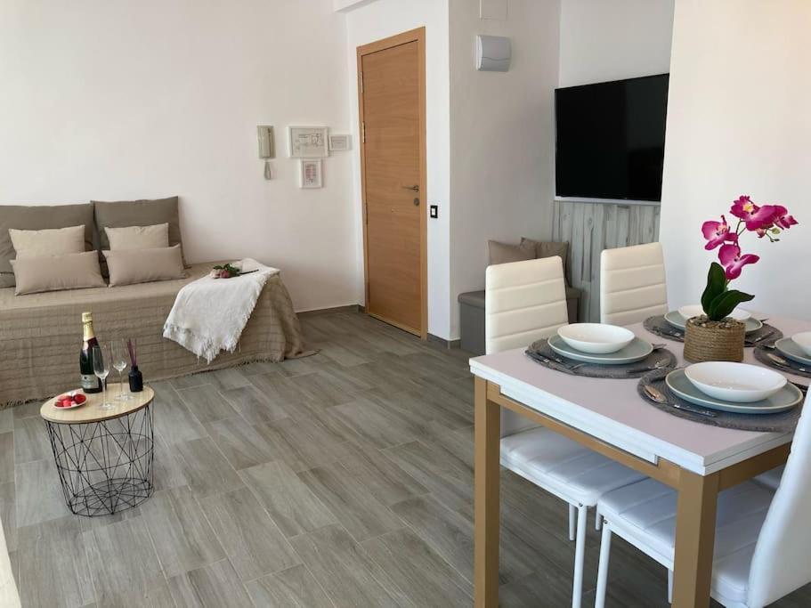 Coqueto Apartamento De Playa Con Piscina Y Terraza Valencia Ngoại thất bức ảnh